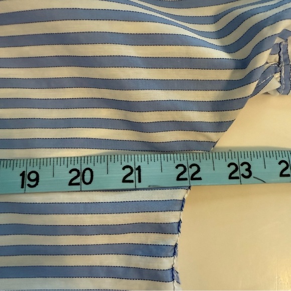 J Crew Lightweight Blue White Stripe Short Sleeve Popover V Neck Shirt Blouse MD - Picture 13 of 13